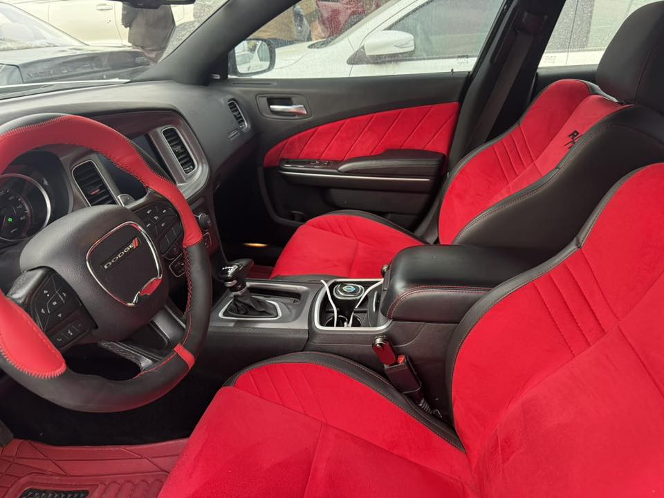 للبيع 2023RT
8سلندر سياره بدون رقم يترقم اربيل دهوك سليمانيه بسياره بي باب جاملغ صبغ وباب وره كلير 
سعره 
235ومجال بسيط 
***********
