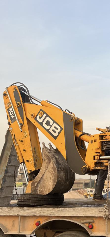 سلام عليكم
حفارة جي سي بي للبيع 
 
رقم اربيل 

مديل 2007جاهزه من كلشي 

فول مواصفات كير راجز 5

دكمة طسه مكان كربلاء 
للستفسار ***********
