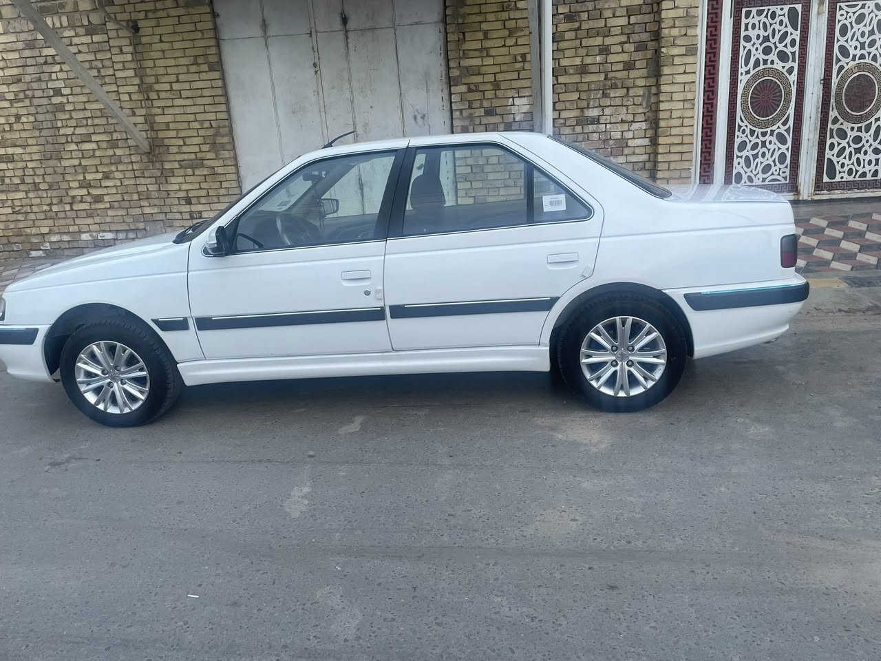 بيجو بارص موديل 24للبيع كفاله عامه ماشيه 26سعره 83بسمي. ***********
