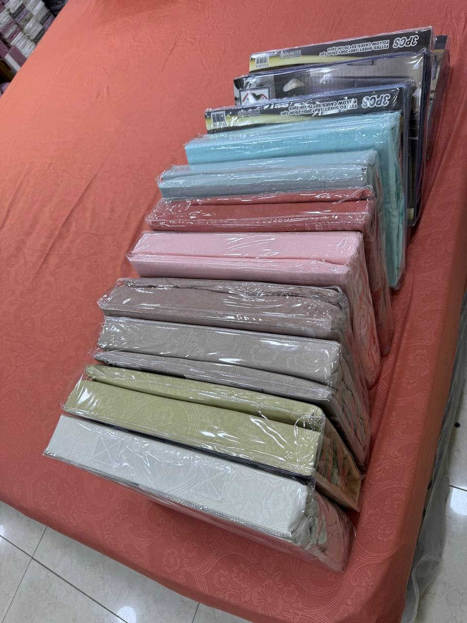 شرشف نفرين قماش قطني🔥 بارد لاستيك مع 2 وجه مخده
السعر  15 كل قطعتين ب25الف✅
قياس 180*200+25 ارتفاع
توصيل داخل بغداد ٥ الاف


**إذا كنت صاحب هذا الإعلان وتريد حذفه لأي سبب، رجاءا أرسل رسالة إلى الدعم الفني**