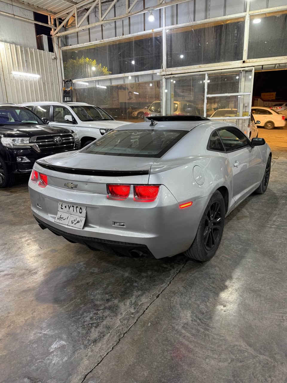 كمارو 2013 فول محرك 6 سلندر 
مراوس بدب محور بطه 
مكاني بغداد
*********** بغداد, العراق
