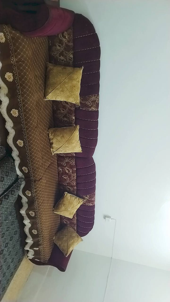 قنبات عرقي خشب اصلي عراقي 
لا كسر الا شي قنبات امرتبات سعر 
250 بهم مجال بسيط لل طيبينه  ❤️‍🔥🌹الشاري يجني خاص


**إذا كنت صاحب هذا الإعلان وتريد حذفه لأي سبب، رجاءا أرسل رسالة إلى الدعم الفني**