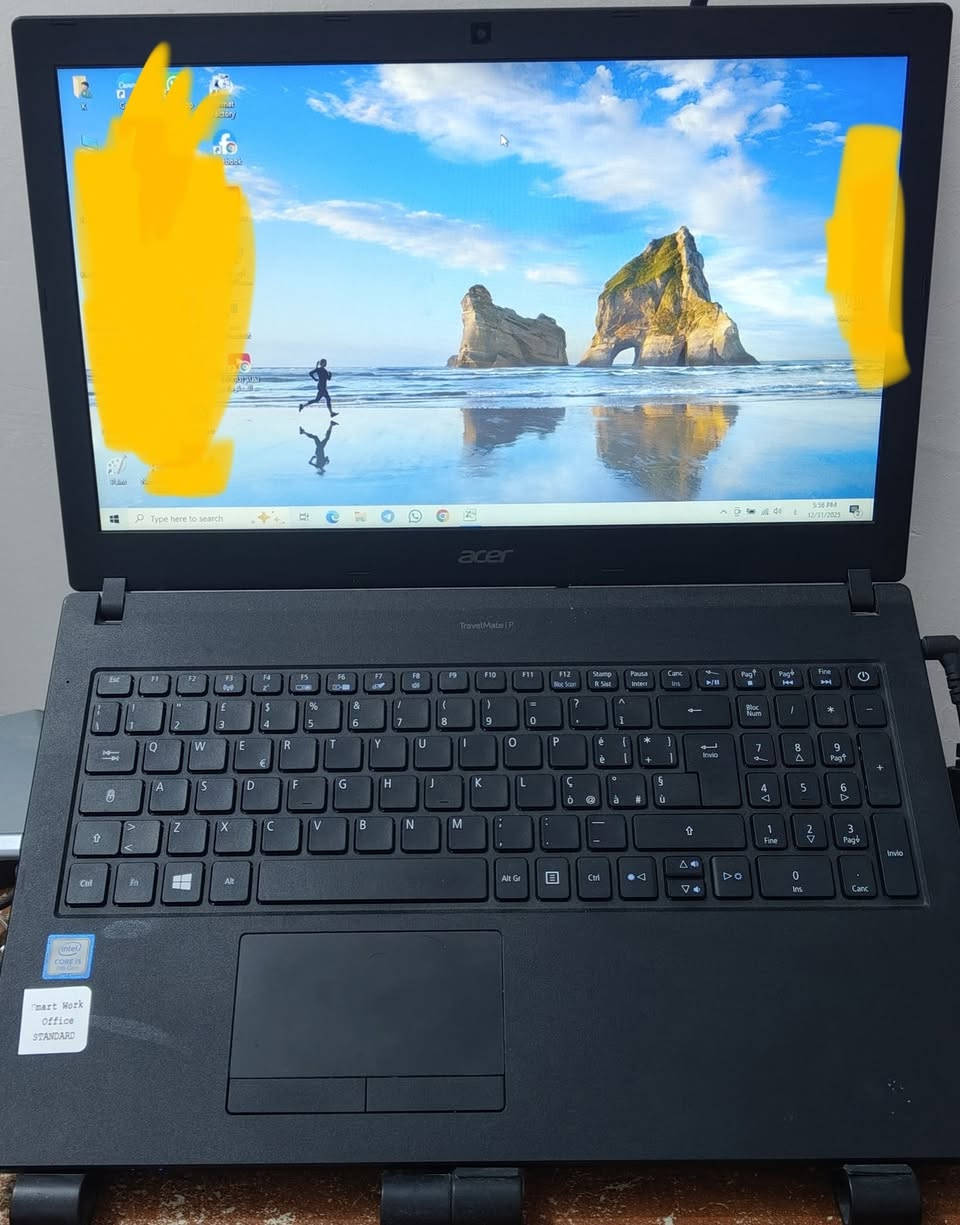 لابتوب للبيع
كور اي 5
رام  4 كيكا
هارد ssd 256
الجيل الثامن. 8
الباتري ساعتين ونص الى ثلاث ساعات
منفذ يو اس بي. عدد 4
منفذ تايب سي
موديل حديث
نظافة فول
السعر 200 قفل  غير متواجد فيس
***********
