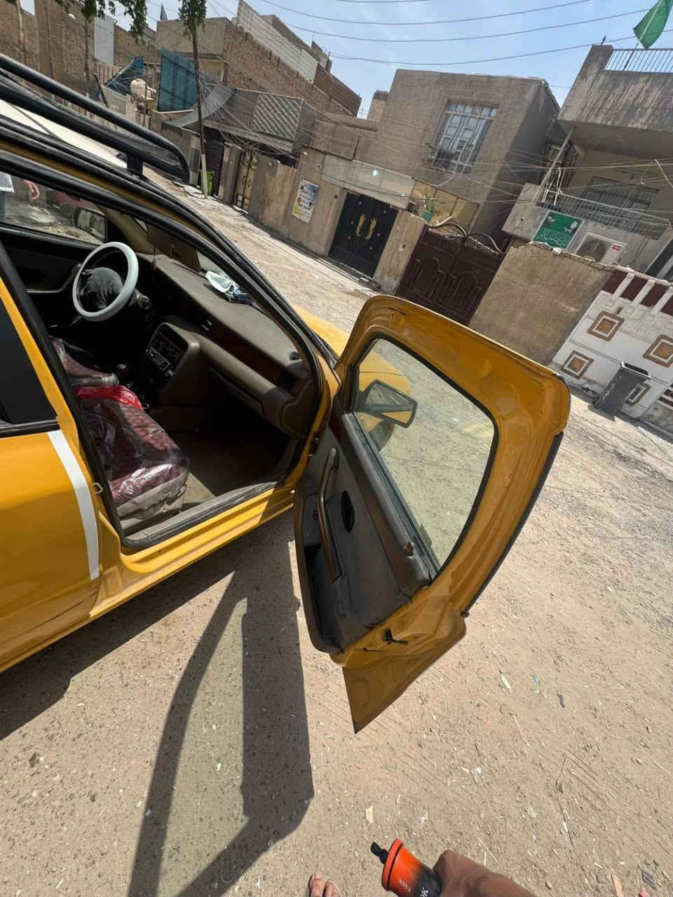 سلام عليكم سمند موديل 2012 البيع والمراوس كير مكينه خير من الله تبريد بس كمبريسر عندي الكلج عطب شغلته سهله سعر 28وبيه مجال عنوان بغداد سبع قصور الاتصال *********** ملاحضه عليه غرمات مليون و300 تريد صفره الك تريد ينكطعن من سعر يعني هنه عليه 10ورقات الهيه والغرامات
