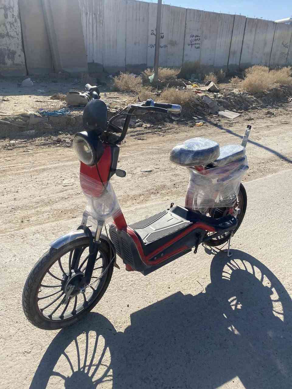 موديل 2024
نضيفة كلش
بطاريات جدد
تايرات جدد 
مابيها اي نقص 
***********
