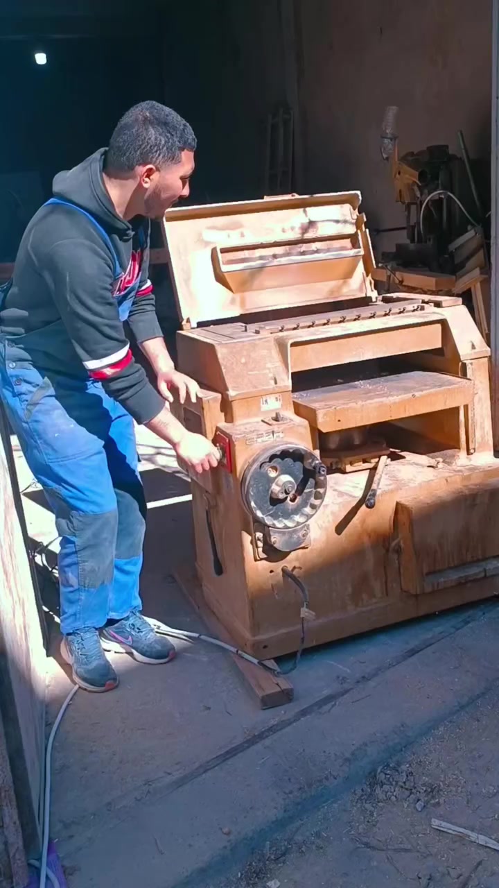 #النجار #machine #wood #fyp #mdf


**إذا كنت صاحب هذا الإعلان وتريد حذفه لأي سبب، رجاءا أرسل رسالة إلى الدعم الفني**
