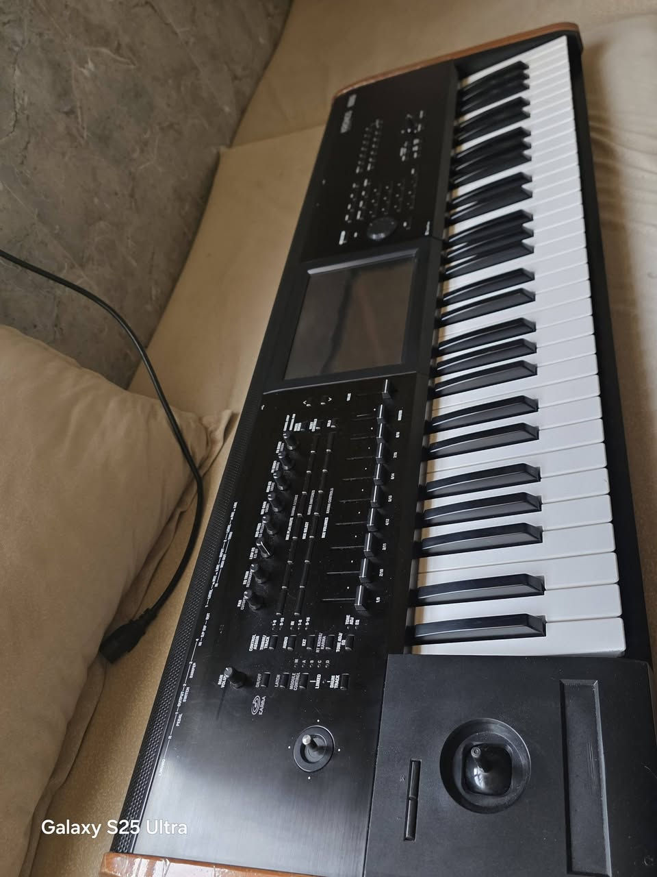 رمضان مبارك عليكم متوفر جميع نوع الاوركنات 
Pa50.
Pa700
Pa3x 64key
A5000
Kronos2 .
***********
0782876593 
#darin music  duhok

