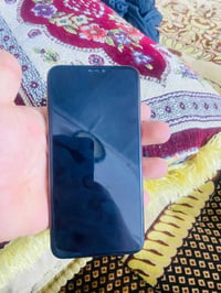 آيفون اكس ماكس • ٢٥٦ • شاشة مبدلة