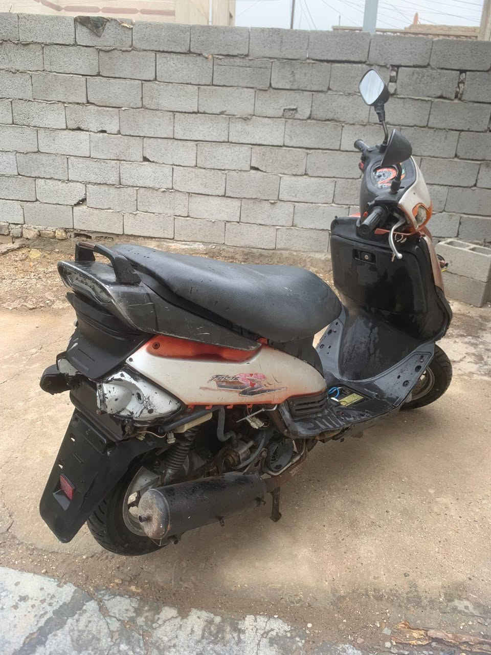 دراجه فراشه فضائي 140 مكينه نظيفه نكره سلف وهندر
شلعه ومعدل سعر 175 وبيها مجال بسيط 
مكاني بغداد البنوك رقم *********** واتساب
