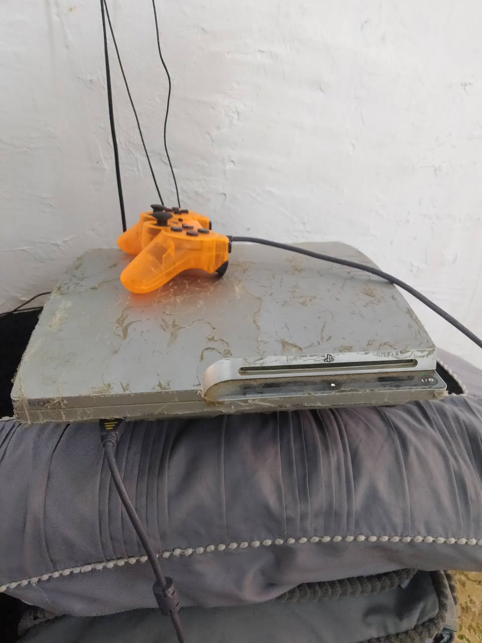 بلي ٣ جوستكات عدد ٢
بيه العاب ٦
يشتغل فيشة مو اج دي 
السعر ٩٠ الف


**إذا كنت صاحب هذا الإعلان وتريد حذفه لأي سبب، رجاءا أرسل رسالة إلى الدعم الفني**