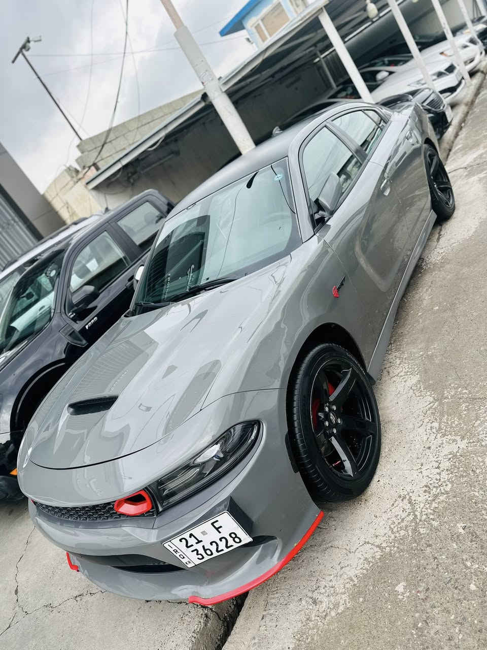 دوج جاجر RT دايتونا 
موديل 2017 
محرك 5700 و كير ممفتوحات بشرط
اربع قطع صبغ بدون ايرباك و دواخل
ماشيه 90 الف مايل
سعرها 178 بيها مجال للطيبين
سنويه جديدة العنوان أربيل 
واتساب؛ ***********
