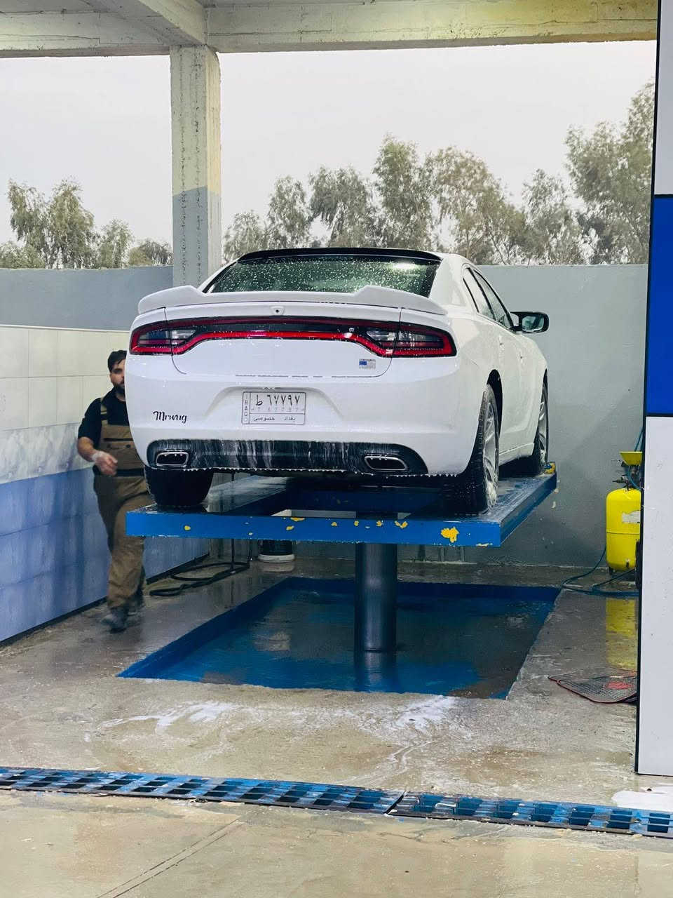 جارجر 2016كلين تايتل
نص فول  داخله تقرير قرق  بس واحد بل مئه مابيها قرق 
 سياره مكفوله   سعرها 195

***********
