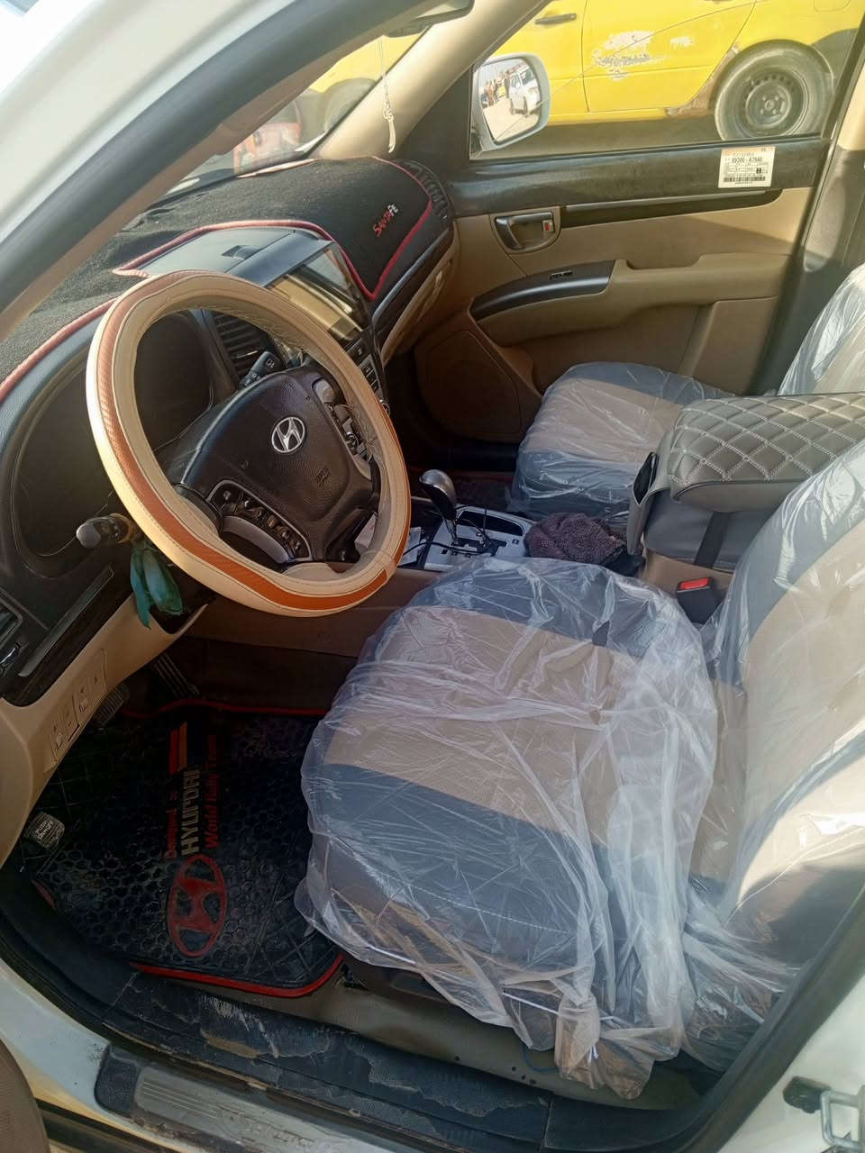 سلام عليكم سياره سنتافيه موديل 12 رقم بغداد مكفوله كفاله عامه سبعه راكب سته سلندر350 بصمه تشغيل اشاير بلمري كشنات.  جلد فور ويل تبريد و تدفهه صبغ بس البنيد  سعر 165 وبيهه مجال رقم صاحب السياره ***********
