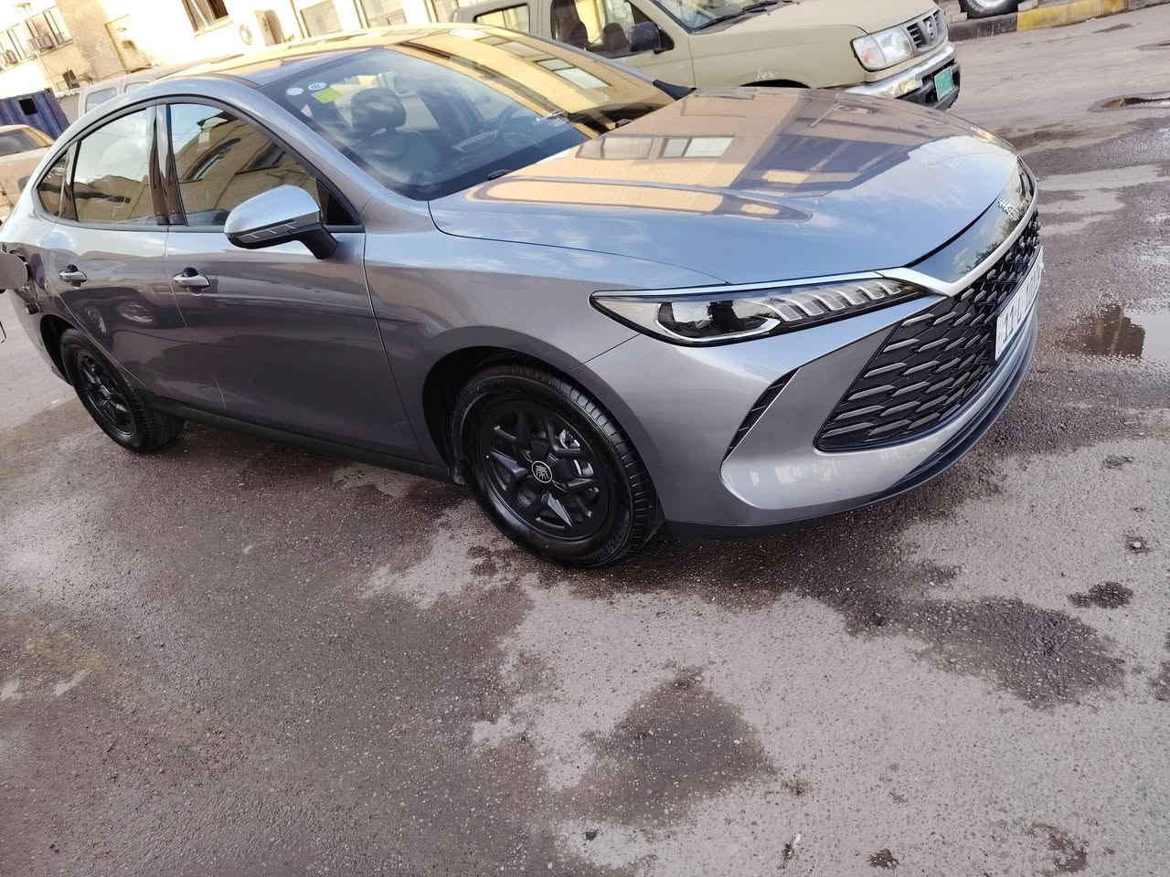 السلام عليكم ورحمة الله وبركاته
 كن بلاص ماشية ٨الف بأسمي
 السعر ١٧٧٥٠ وبيها مجال قليل
مكاني مجمع بسماية
***********
