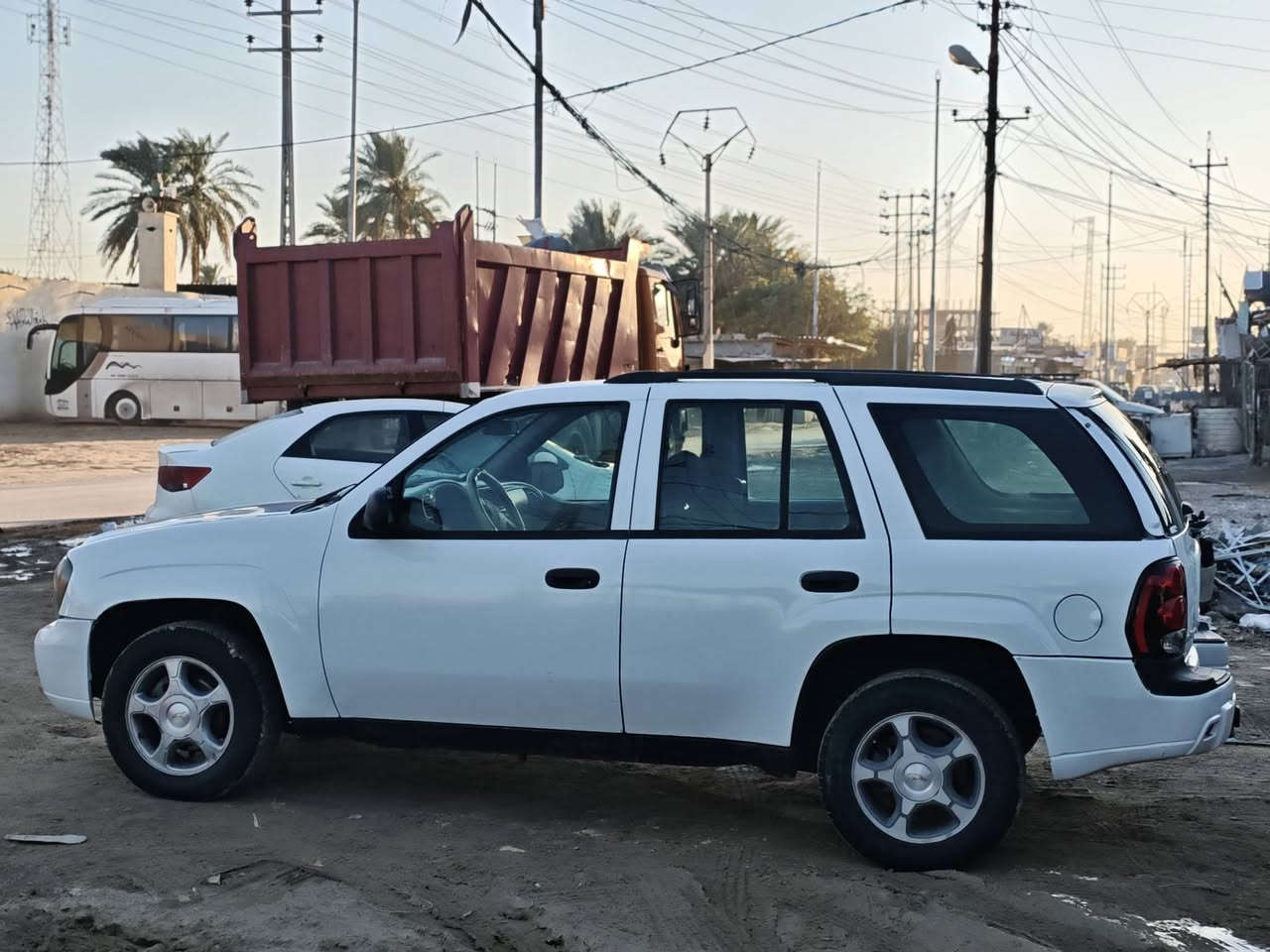 سلام عليكم 
بلايزر مزاد وزاره الداخليه 
مكينه vvt محور بيها خيط بخار 
حداديه كامله قبل شهرين شادها كلفت ٨ اواق 
تبريد ثلج غرفه جديده تخم تاير مع سبير مكفوله من الضربه والكلبه والكصه 
تنويه ! سياره مال دوله اواجهك ويه راعيها بابل ابو المزاد ويسويلك مكاتبه وكاله ام الباركود ونته بعد تراجع الدوله الي عليه بس كتابها وواجهك ويه راعيها 
 السعر مال متوازي ٤٤ وبيها مجال بصيط 
مكاني كربلاء الحر الصغير  
***********
