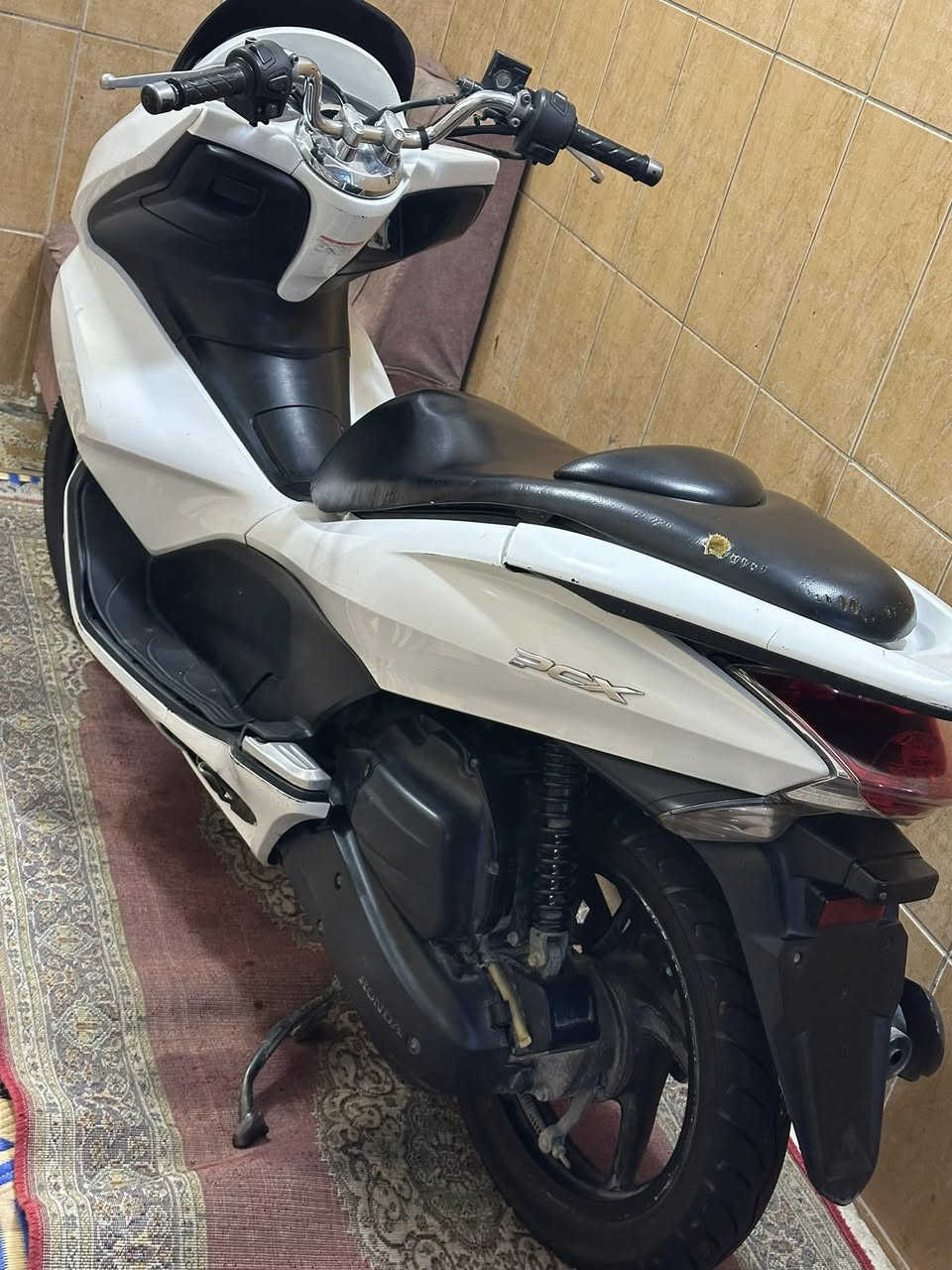 ‏السلام عليكم بيسيكس للبيع دراجة خير من الله كهربائيات كلها شغالة ستان كهربائي حساس ازدحام ￼ السعر ￼ 9￼ وبيها مجال بسيط مكان بغداد ***********.   الشرا اتصل رقم فقط ￼￼￼￼
