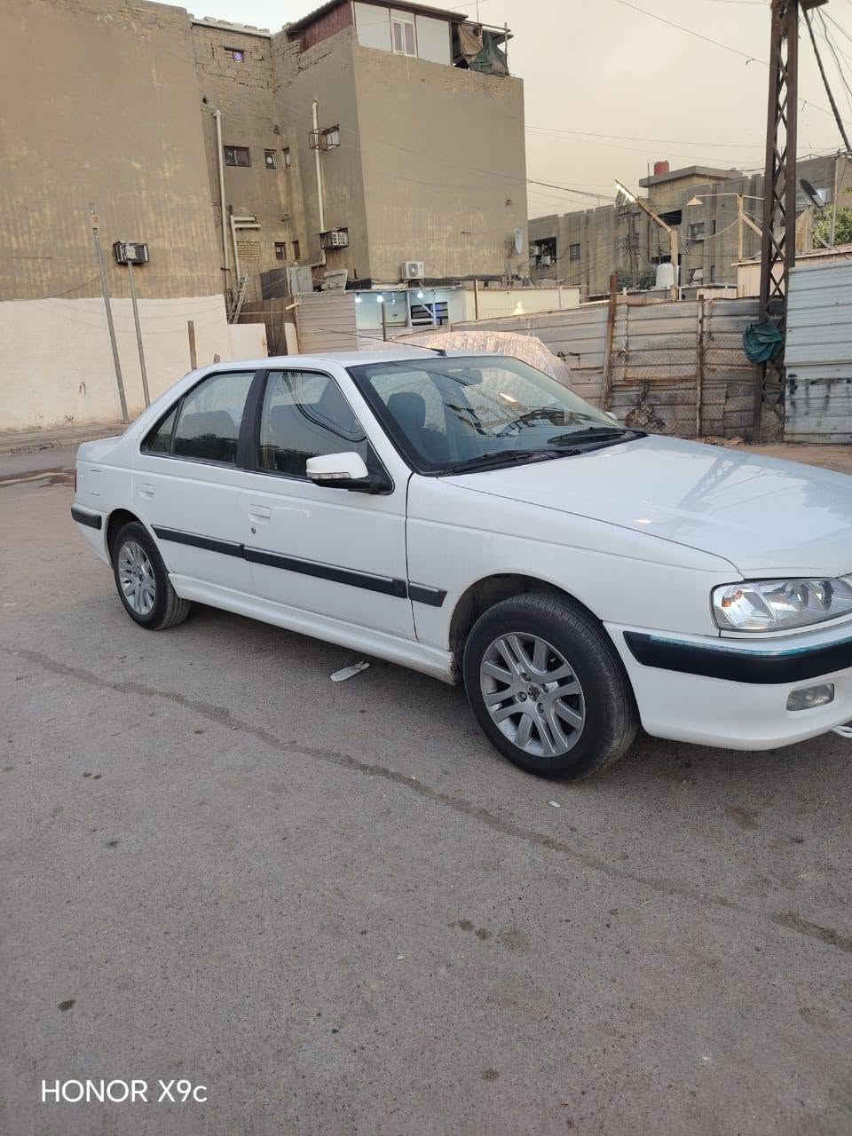 السلام عليكم بيجو بارس موديل 2022 ماشيه 44
سياره كفاله عامه وضع الشركه تخم تاير جديد بارحه شاده تبريد ثلج كل نقص مابيه السعر 73وبيه مجال العنوان بغداد زعفرانيه رقم الهاتف ***********
