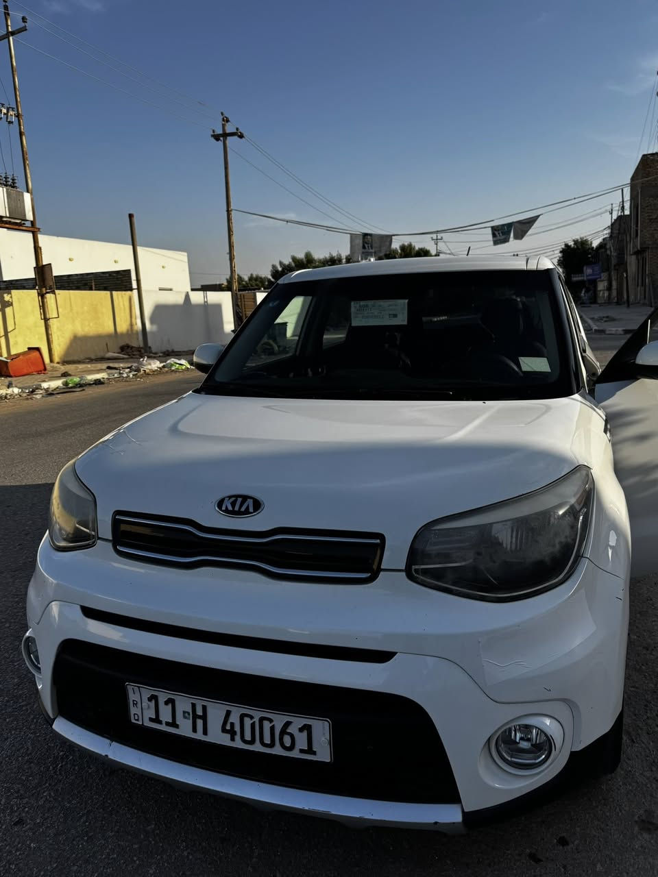 صول 2018 

سيارة جديده بمعنى الكلمة..حادثه جاملغ خلفي وباب خلفي بدون دواخل شرط 

محرك 2000 شرط ما مفتوح لا تبخير لا تنقيص 
كير مكفول .

ماشية 60 حقيقي 

حداديه جديده ..دبلات ..تايرات جدد ..سياره صافيه ع اخر حبايه ..

دواخل جديده شرط .

رقم بغداد انكليزي جديد ..
بأسمي مداور ثاني يوم .

مكاني نجف حي السلام 

السعر 137 وبيه مجال 

***********
