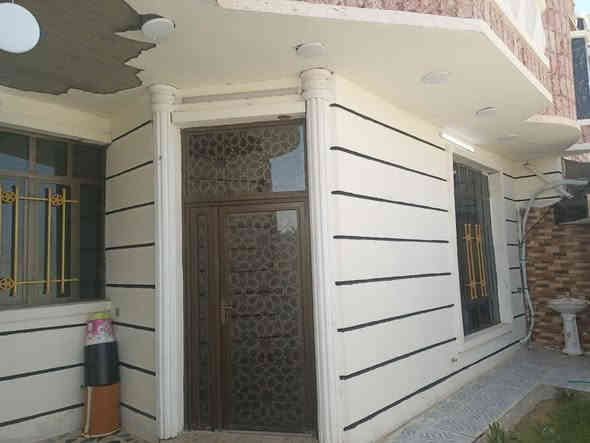 ⭕️تسلسل:1044
🏚دار للبيع 🏚 دار للبيع🏠

                      🌹على بركة الله🌹

🔹العنوان:  الفلوجة منطقة البوجويلة قرب محطة كهرباء السكنية قرب سياج الا ستثمار 
📍نوع الملك : طابو زرعي  
📍المساحة =  ٢١٠ م٢
🔹الوجه  = ١٠.٥ م والنزال= ٢٠ م
📍 الشارع: ١٢.٥ م
🔹سنة ونوع البناء = طابوق ٢٠٢٣

🟡مشيدات الدار
غرفتين نوم وصالة واستقبال ومطبخ حار+بارد وصحيات وحمام وحديقة+ كراج وبيتونة

✅سعر البيع للعقار : ٨٠ مليون دينار قابل للتفاوض 

🟢مكتب دجلة الهندسي للعقارات حي الجولان قرب صناعة الجولان للسيارات مجاور سوبر ماركت الهلال
للاستفسار الاتصال
***********  
‏‭ *********** 
***********
