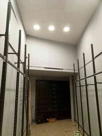 صباغ متفرغ سقل سنفره معاجله حيطان صبغ ديكورات اني بل خدمه مكاني بغداد ...