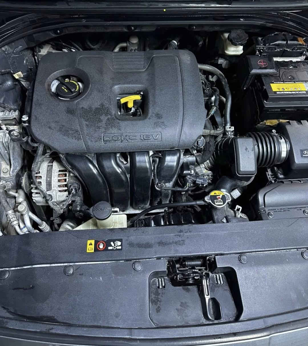 سلام عليكم للبيع النتره موديل ٢٠١٩ وارد امريكي كير ATالمرغوب محرك ٢٠٠٠ دوش كير محرك بلادي شركة بعدهن ماشية ٨٨ باتري جديد تخم تاير جديد صدر جديد رقم اربيل جديد بسمي تريد تحويل تريد وكالة السيارة بيها صبغ سونار مرفق بجم كبس شركة رادار توقف ذاتي شاشة منظومة زنون اصلي ويل كب كروم حجم ١٧ السعر ١٢٦ وبيها مجال السيارة لغد شاصي حوض كفالة عامة رقم الهاتف *********** مكان السيارة بغداد سلمان باك
