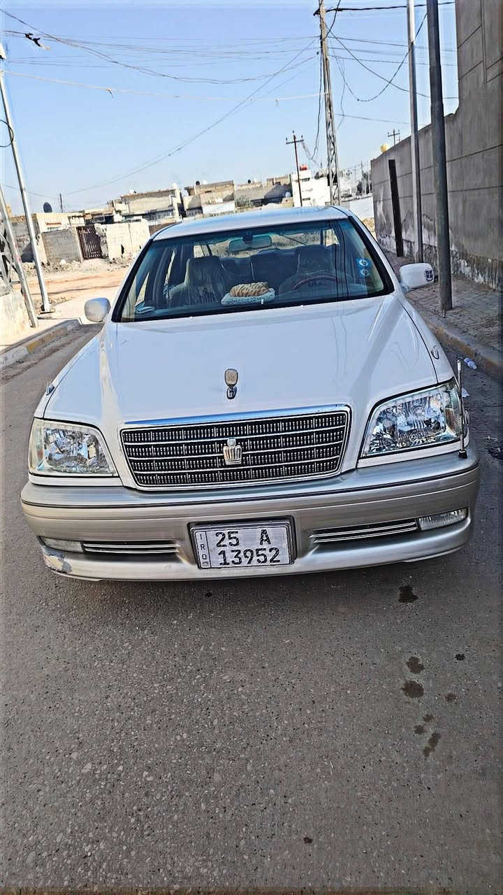 السلام عليكم إخواني الطيبين
تويوتا كراون ملكه للبيع
خضراويه
رقم كركوك  سنويه ل2030
هزه جديده مداور ثاني وين مايعجبك يوم السياره  
كفاله عامه من كص وضربه  واصوليات
تخم تاير جديد مصارله شهر
ويل نجمه نفطي
المواصفات ""
4 دكم 
برده خلفيه
كشنات كهرباء
مري شفط
اصل كرستال 
D4 الكبير
شاشه كاربلي +كامره
اريل امامي خلفي
لايت زنون 
شاصي 175
السعر  
رقم ***********
بيع مال مستعجل ١٤٥
