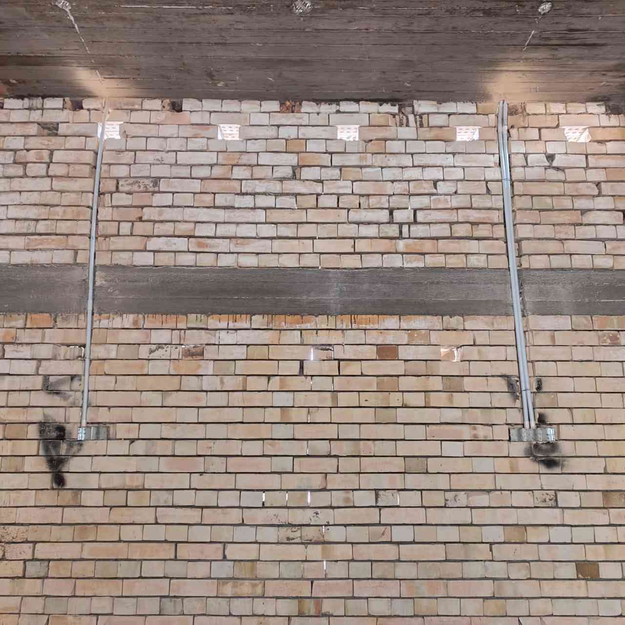 السلام عليكم كادر كهرباء متفرغ للعمل ناخذ قطعي وعلى النقطه شغلنه مكانه البصرة 👇 للتواصل ***********
