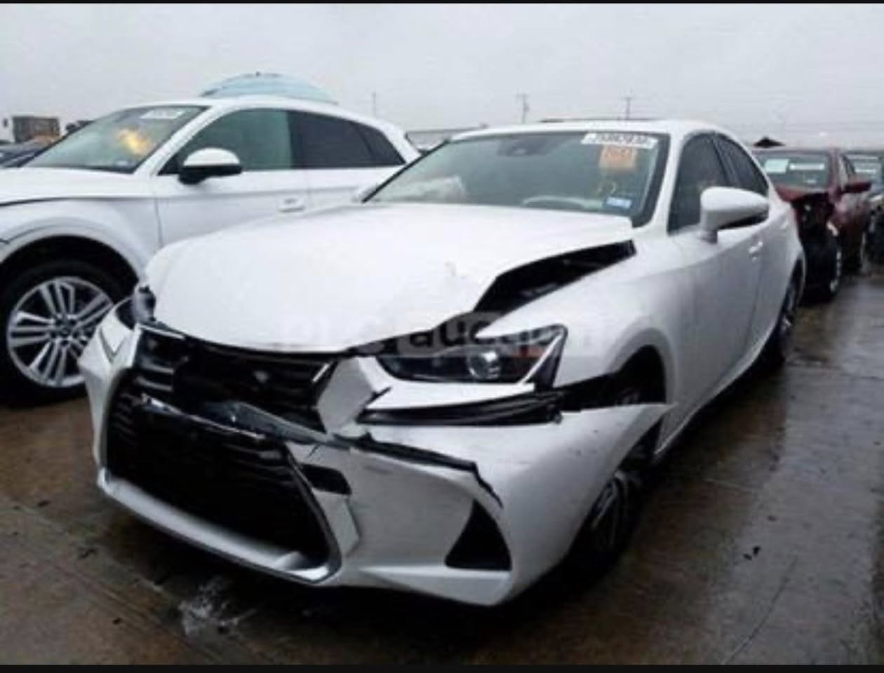 السلام عليكم 
لكزس is موديل 18 محرك 2.0 توربو
فول مواصفات داخل مشمشي كت F سبورت
ماشية 90 
مراوس ويا اكسبلور 2022 و فوك 
السيارة بيهة صبغ بنيد مال الحادث 
و باب السايق اثر شخوط 
و بيهة تعديل PDR بالهلال الخلفي 

سعرهة 160 و بي مجال 
مكانهة بغداد حي الجامعة
***********
