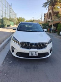 سورنتو موديل 2018  ٦سلندر   ٧راكب  ويل كروم   كراسي كهرباء   صندوك كهر...