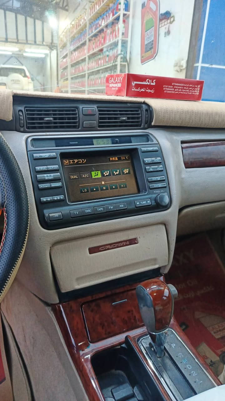 السلام عليكم ملكة 👑 كراون
الموديل 2002 

رقم انبار مشروع وطني بسمي

محرك VVT كلاص ابيض 

كير جيد جدا

شاصي 71

ويل ابو نجمة ⭐

تايرات جدد

باتري جديد

مسوي ادامة كاملة للمحرك من نوزلات بلكات فيت بم مجاول 

سيارة بيها جراد بلقمارة او بتكم والبنيد جلاتين مال اليابان بيها  مشلع 

بيها ضربة جاملغ الخلفي او الامامي موضح بتصوير مواصل جوه اكفلك كصة وضربة قوية او اصوليات ونقل جثة 

السعر 115 وبيها مجال بسيط سيارة متعجبك ادعيلي برزق او كلشي اكو بسوك
مكاني كربلاء المقدسة
رقمي 
***********
