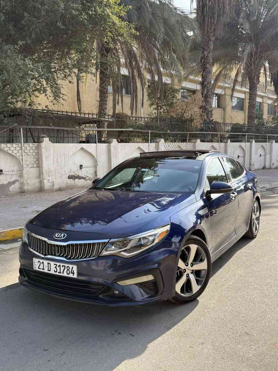 للبيع كيا اوبتما S موديل 2019
فول فول مواصفات بصمة بانوراما فتحة  
فئه S
ارقام دولي جديد سنويه بئسمي وهزه جديده وسنويه ليحد 2030

 وارد امريكي حادث دعاميه فقط مكفوله ايرباكاتها ودواخلها 
 رقم سليمانيه بأسمي اللون ازرق 

 فول مواصفات ..
المواصفات / بانوراما ، بصمة تشغيل ، بصمة ابواب ، رادارات امامي خلفي جانبي ، تحديد مسار ، محرك 2400 , حساسات ، شاشة كبيرة (gbs,car play) ، كاميرا خلفية دوارة ، صندوق ذكي فتح عند الاقتراب , بگ لايت ليد ، ليد امامي نهاري ،  انارة ترحيب عند الاقتراب ، كشن سايق كهرباء ، كشنات جلد ومخمل ، اشاير بالمري ، 3 انظمة قيادة ، تحكم ستيرن جهتين ،   ، بلوجكتر عدسة ، ويل كروم 18 ، دبل اكزوز ، 
ماشية 100 الف ميل 
السيارة نظيفة جداً وصورها جديدة وعليها ادامة كاااملة بدون اي نقص ..
تخم تاير جديد مشتريي
السعر 145$ 
رقم التلفون للاستفسار
*********** علي
اخوان سونارها وصور حادثها بلمنشور  
مكاني بغداد (الاعظميه-المنصور)
