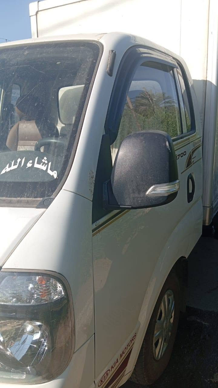 كيه بنكو 2700 موديل 20 سياره جديده وجاهز شادله حافضه بيعه هيه وحافضه رقم بغداد سياره كله بلاد بل سنويه حمل سعر 143 ورقه عنوان بغداد حي العامل ***********
