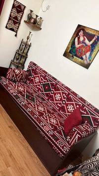 جلسة عربية • نظيف