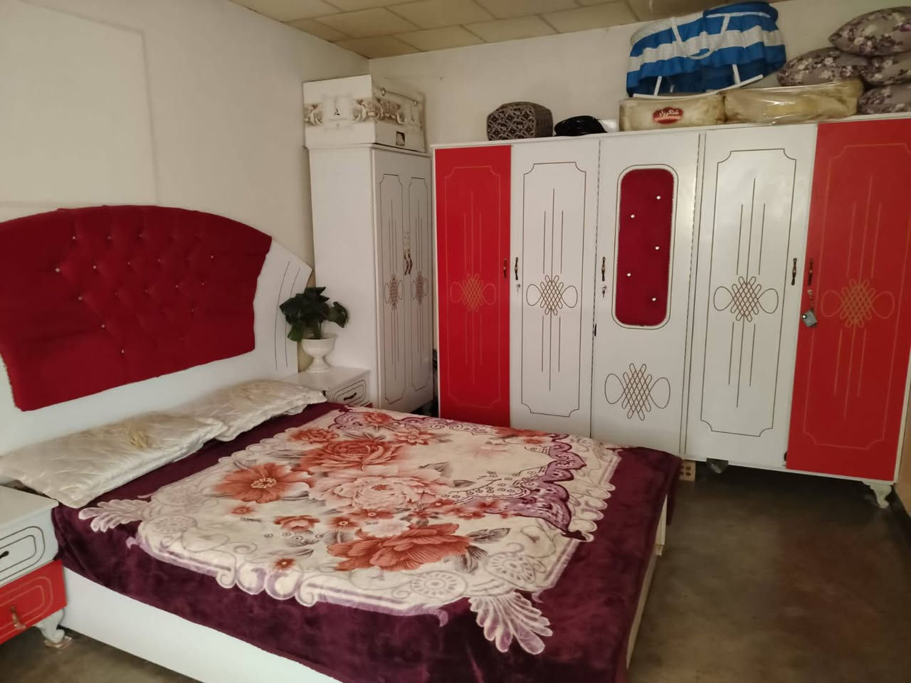 غرفة نوم مستعملة نوع تركي
6 قطع للبيع للاستفتار اتصل على هاذا الرقم 
***********
