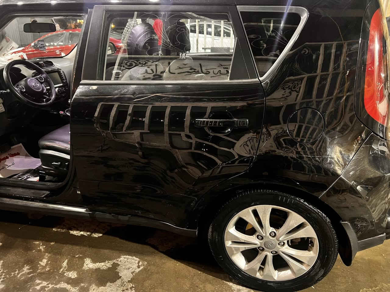 صول 2016 امريكي
محرك 2000 gdi
فول مواصفات بانوراما فتحة كشنات جلد تدفئة تبريد ستيرن هيتر شاشة كبيرة كامرة بصمة تشغيل بصمة ابواب وجنطة كراسي كهرباء انضمة قيادة سبورت لدات داخلية 
السعر 115 بيها مجال 
***********
