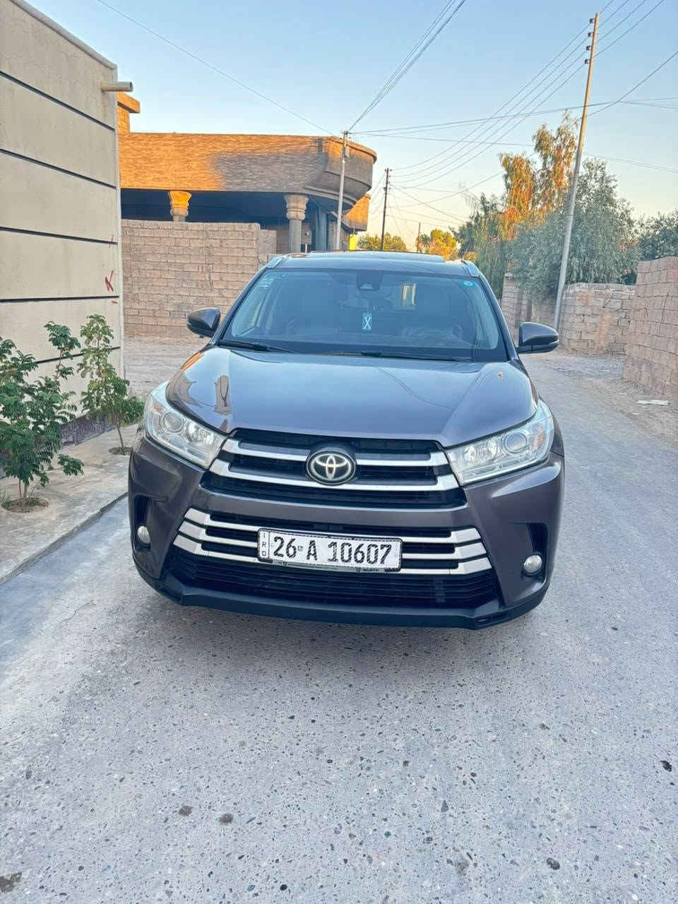 بسم الله ماشاء 
مكلف بالنشر
تيوتا هايلندر فول مواصفات XLE
موديل 2019 
ماشيه ٢٠٠ 
وارد امريكي ضرر قطعتين قبق جنطه والجاملغ 
محرك ٦
السياره خير من الله ما تصرف عليها الف
رقم صلاح الدين 
السعر ٢٤٠ وبيها مجال 

رقم صاحبها ***********
