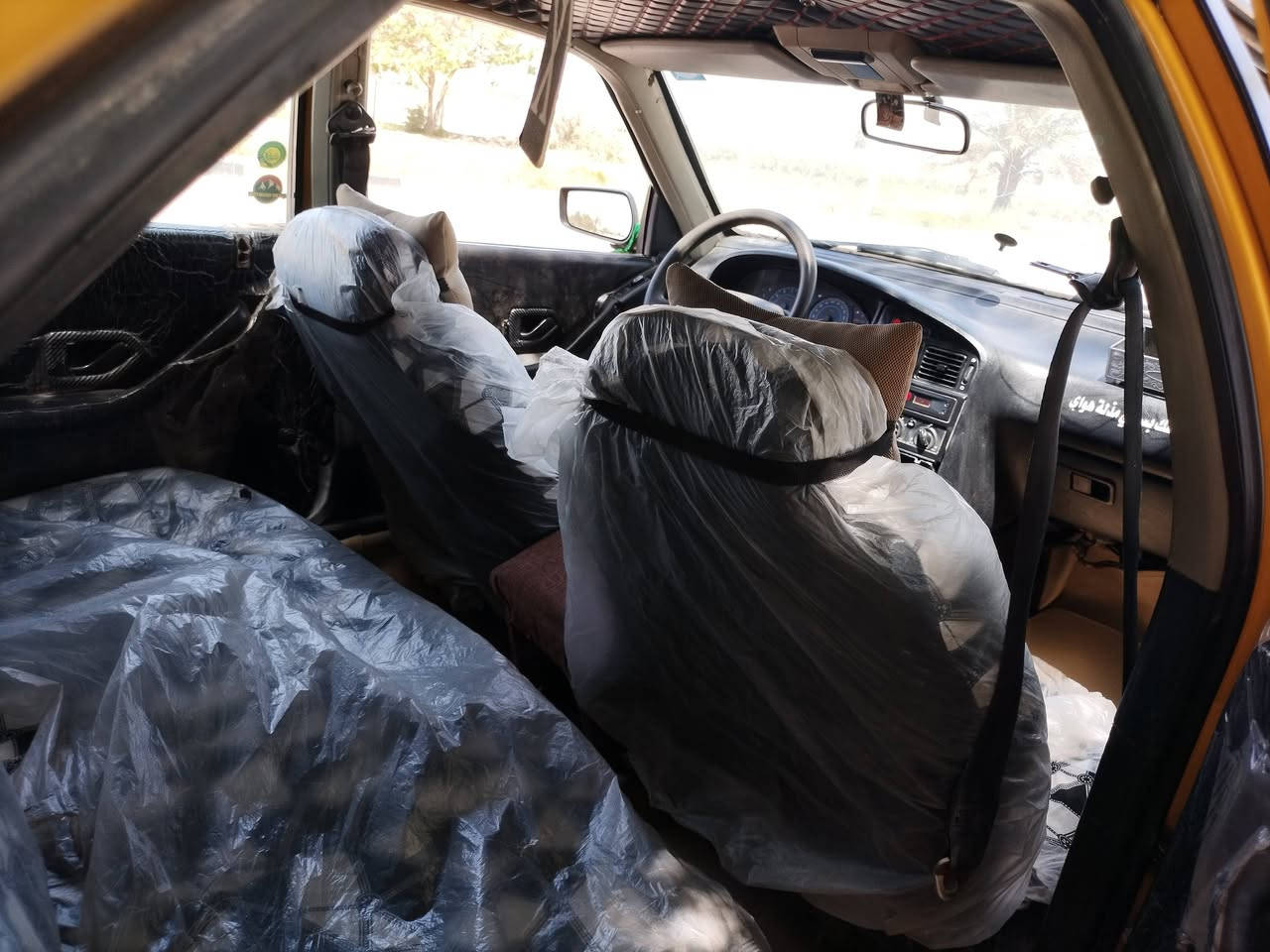 بيجو 405 مكفوله من الضربه والخياس تخم تاير منضومه تبريد دوشمه ارضيه كشنات جدد بور ومشط جديد حداديه جديده كهربائات شغاله كلها كير مكينه مكفولات رقم بغداد انكليزي مصفره هيئه وغرامات سياره جاهزه كبل للشارع مابيها اي نقص عارضها ب29وبيها مجال بسيط مكاني بابل 
***********
***********
