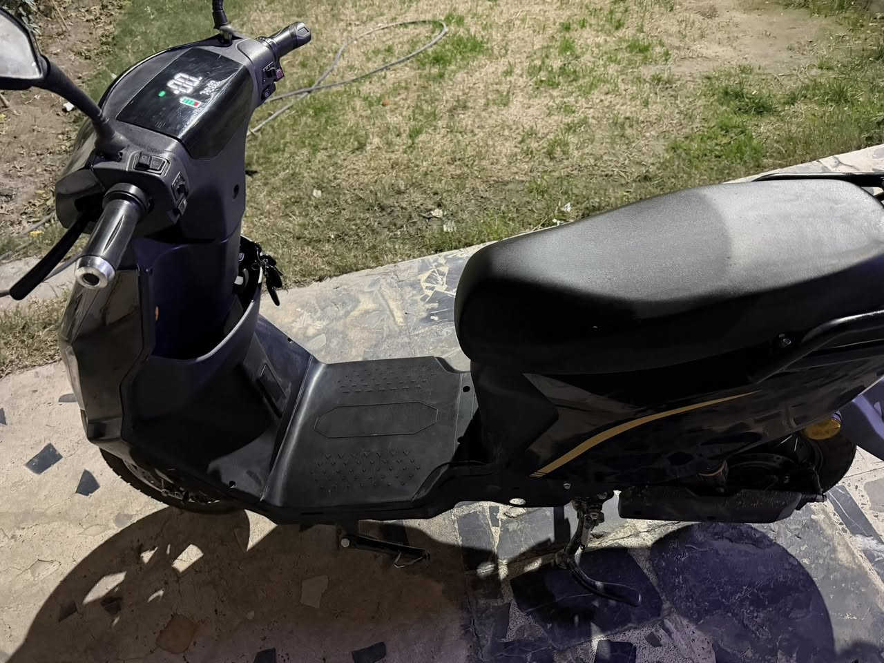 سلام عليكم
دراجه سكنس شحن اخت الجديده مابيه اي نقص 

تشغيل عن بعد بيه 2 سويج 2 بصمه تشغيل تجي تشوف بعينك النظافه مالته 6 بطاريه 

رايده 600 الف بيه مجال للشراي

*********** تواصل واتساب
