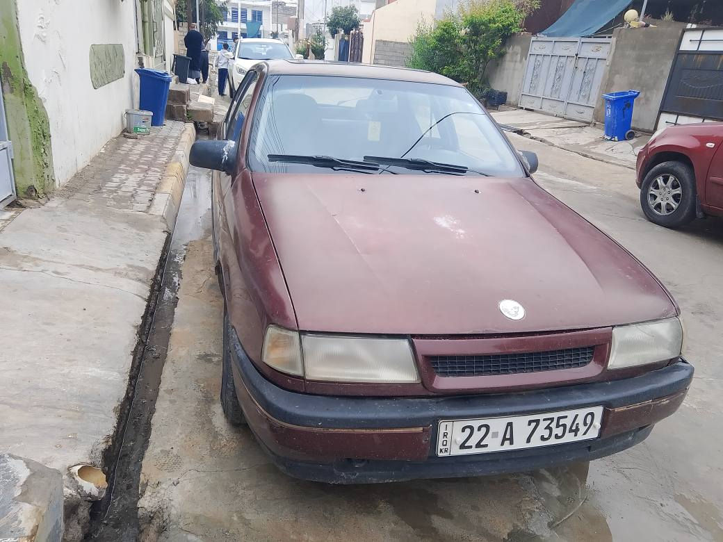 فكترا رقم اربيل. موديل 91     كواد بانزين اسلايت باور كير عادي محرك 18 بيها بدأيت بخار صدر تايرات شرط تحويل سيارة بدون طخه شراي يتصل *********** سعر 33 بيه مجال كركوك, العراق
