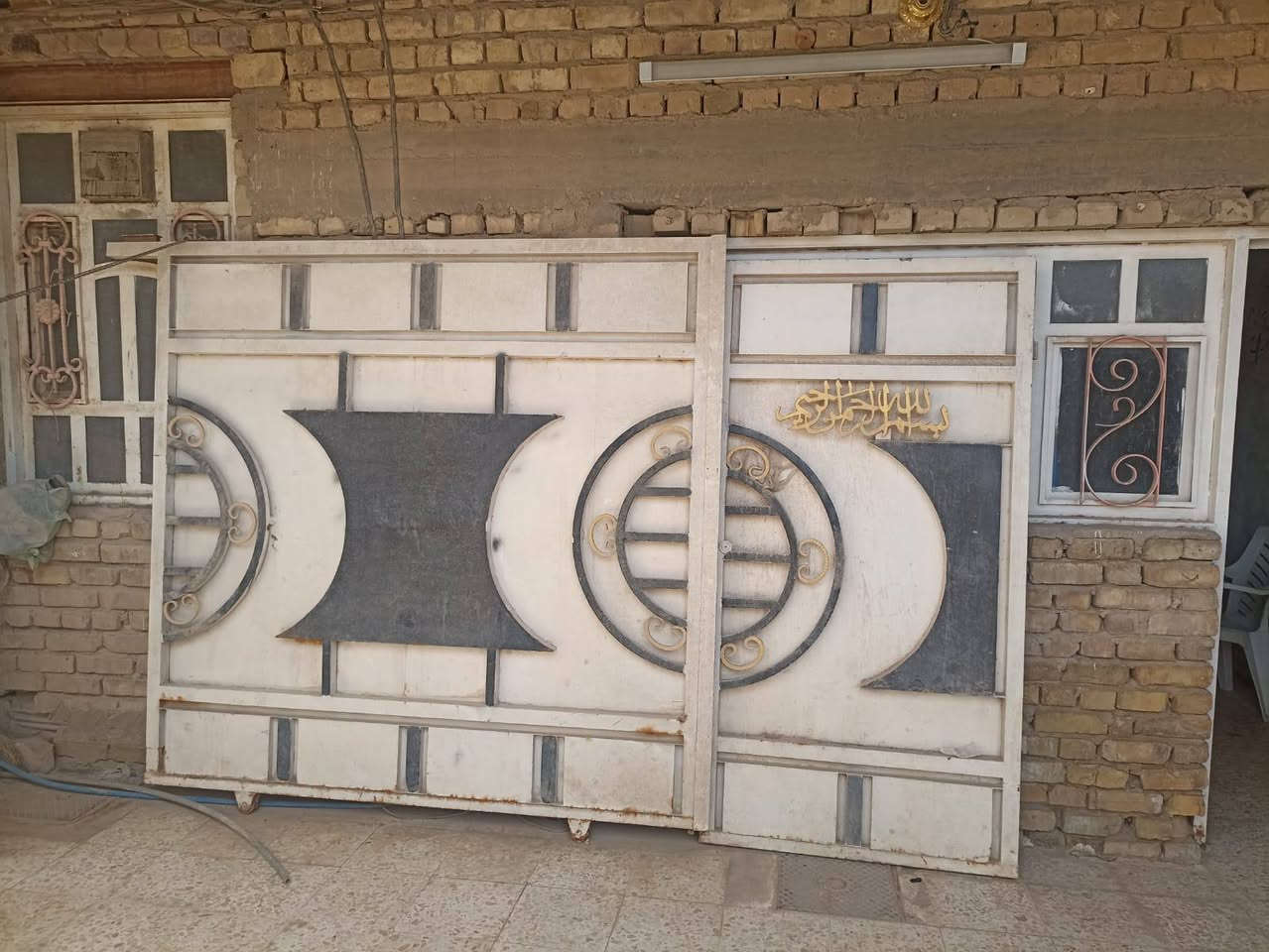 باب سلايت حديد جديده ونضيفه عوزها بس صبغ ب350
وبيها مجال


**إذا كنت صاحب هذا الإعلان وتريد حذفه لأي سبب، رجاءا أرسل رسالة إلى الدعم الفني**