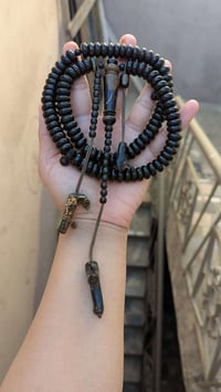 مسبحة يوسر أسود • للتجار • ٨مم ٩مم ١٠مم