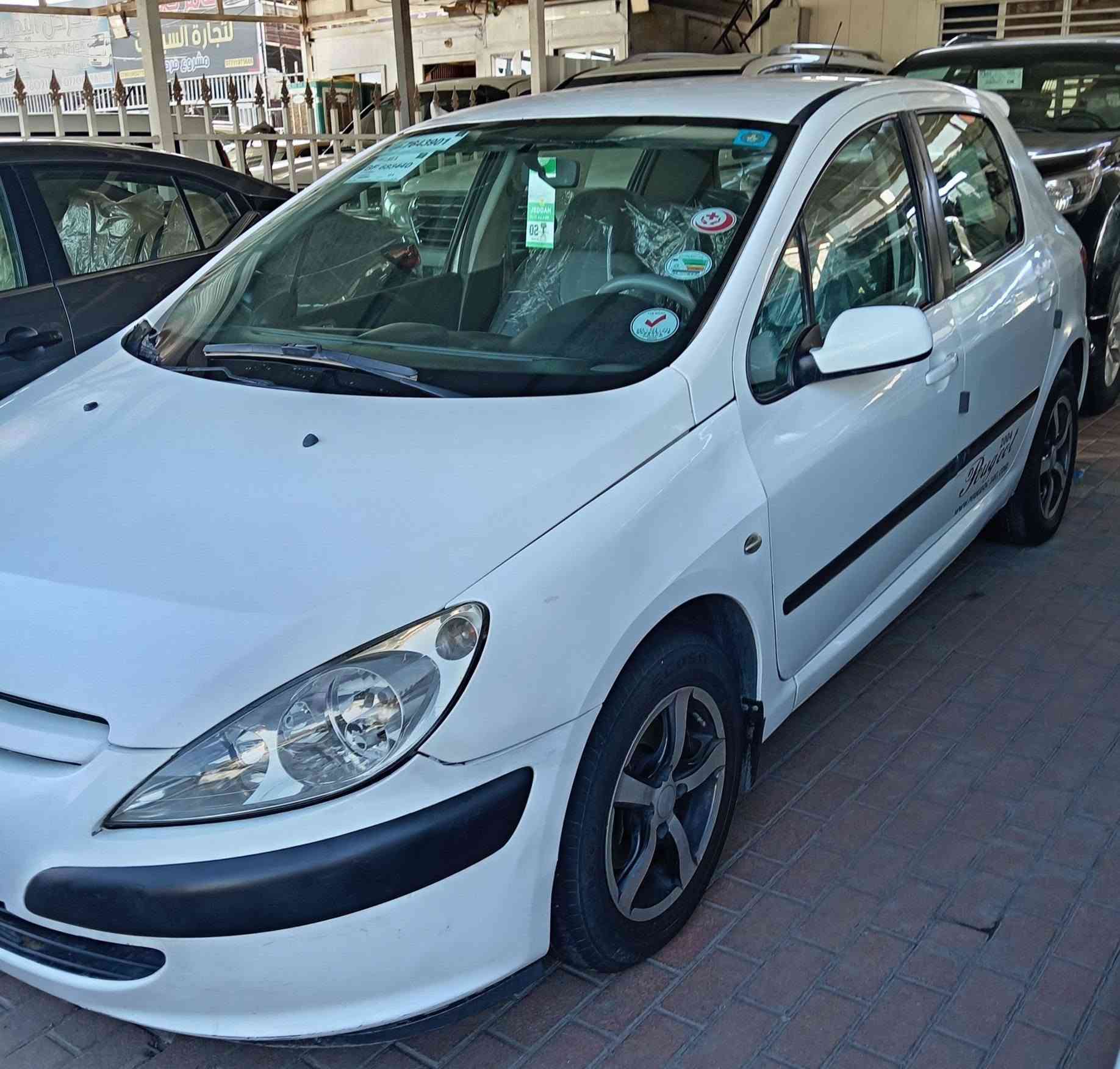 بيجو فرنسي موديل 2004 سياره جاهزة من كلشي كير محرك صدر تبريد مكفولات شاشه تاب بيه صبغ مكانات ابيع حزام ويل كب اصلي غرفه جديده سعر 50 بيه مجال قليل شراي يتصل مكاني بغداد لحبيبيه رقم *********** رقم سياره مميز 17766 بغداد مشروع وطني
