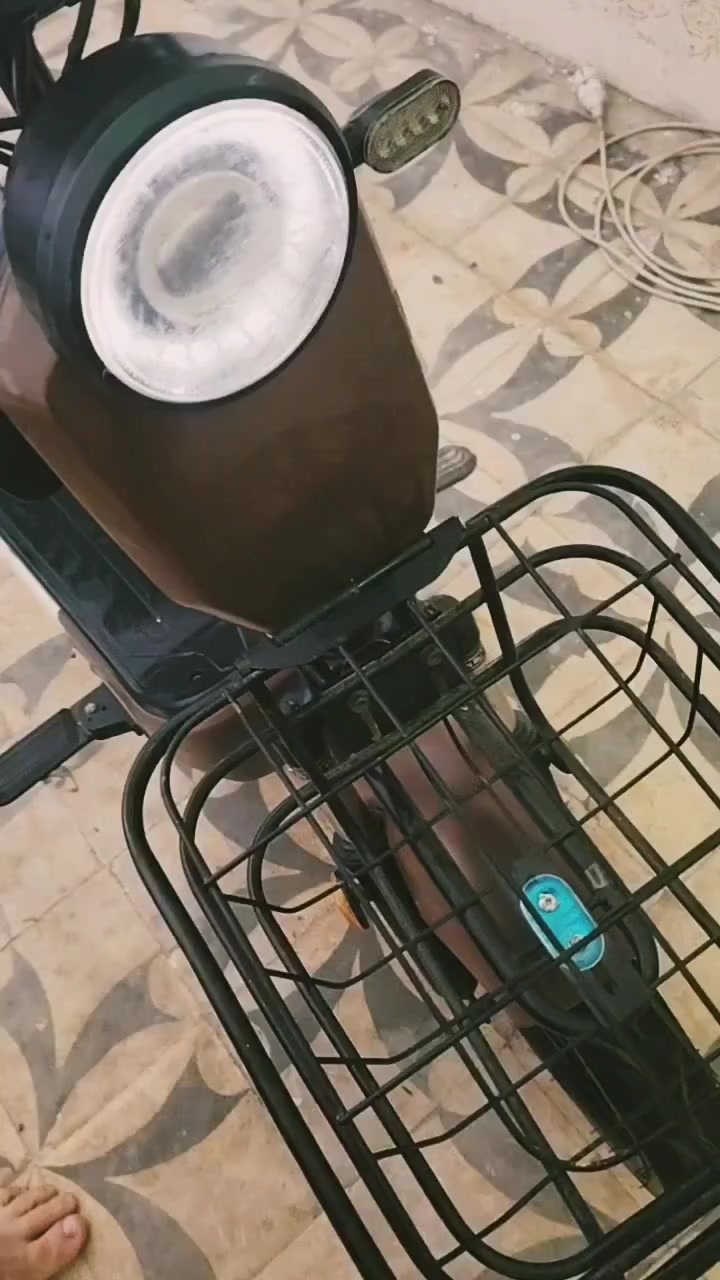 مطار شحن باله الحجم 14 ماتور يعوزي بطاريات سعر الموتور 60 وبي مجال النظافه 90%الماطور بالايمن
سعر البطاريات ب 100 الرقم***********
