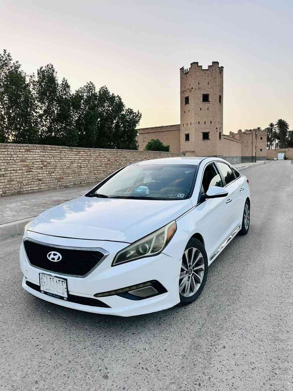 السلام عليكم 

سوناتا 2015 سبورت فول واحد على واحد 
كشنات كهربائيه جلد تحكمات ستيرن  بصمه  رادار حساسات وهواي مواصفات 
ضررها طرف خشم البنيد فقط مصلح بدون تبديل 
السعر مقدمه 70 $ ورقه والباقي حسب الاتفاق مكانها بابل 

للاستفسار اتصل على 
*********** // ***********

