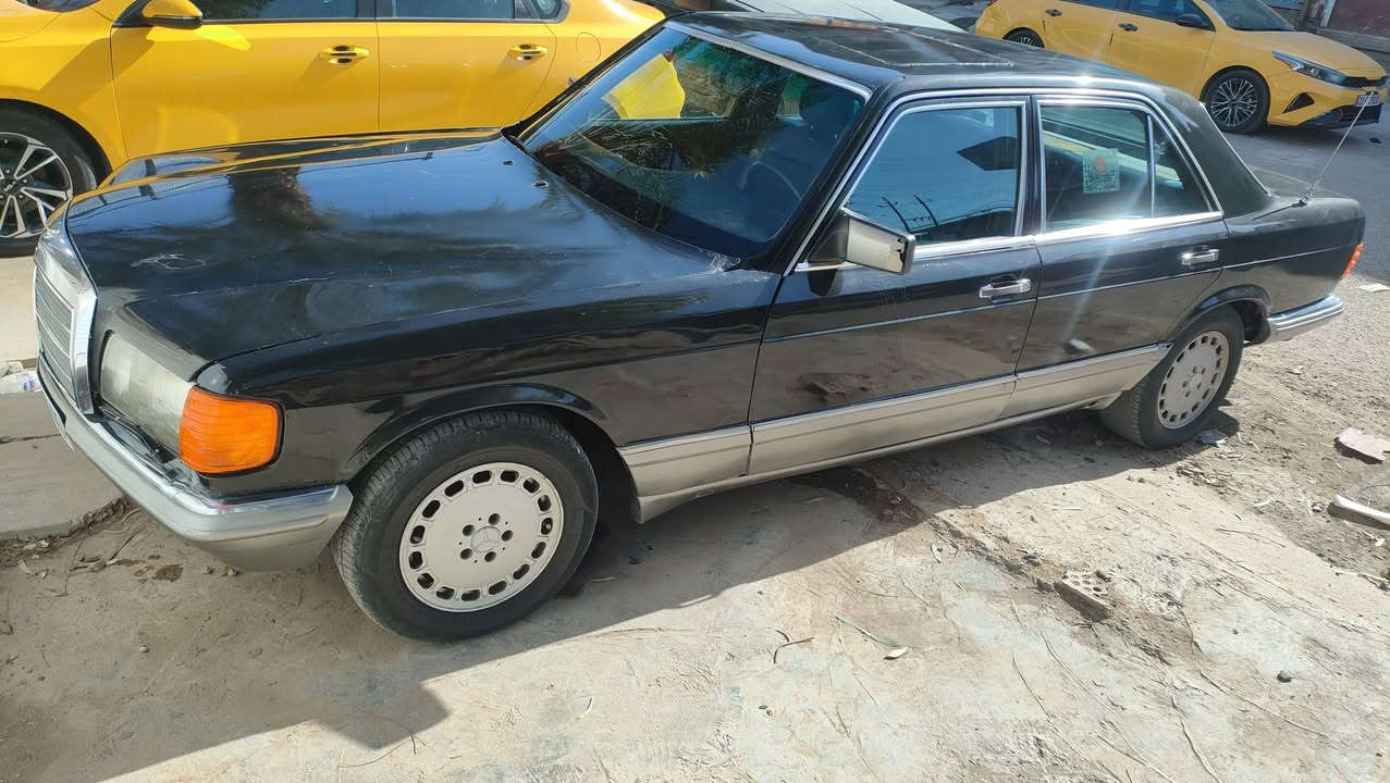 مارسدس جامبو 1986 باب قصير  رقم بغداد مشروع وطني  بسمي  رقم نكليزي جديد 
مكينه وكير 2500 vvt ديلكو مكفولات 
قواعد دبل مكفوله
جامات كهرباء شغاله 
كجات كلهن شغالات 
ضوه داخل شغال 
ماسحات زراكات شغالات 
مسجل بلوتوث شغال 
سنتر لوك شغال كله تتقفل حت البانزين والجنطه 
صدرة خير من الله حلو 
تايرات نظيفات 
باتري جديد نكرة سلف 
داخل جلد كشنات والبيبان كلش نظيف
ملاحظه 
سيارة نقصة تبريد عاطل لكن فان شغال قوي 
#سعر47وبيه مجال للشراي 
مكان سيارة بغداد حي اور 
للاستفسار ***********
