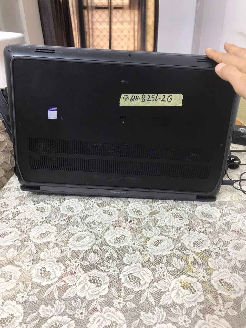 لابتوب للبيع المواصفات بالصورة 
مكاني بغداد  حي الجهاد
السعر 300
***********
