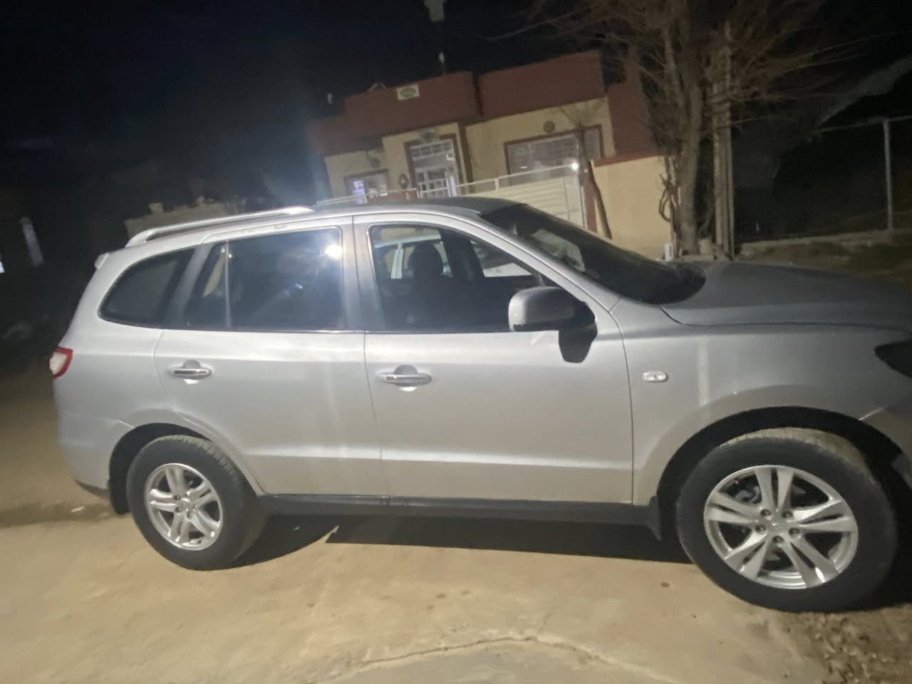 بەناویخوا سەنتافی(٢٠١٠)مەکینەزنجیر شاشە ئایپات چوارتایەی لۆک ماشەڵا سەیارەکە سفرەسفر ژ.م(***********)(***********) بۆزانینی نرخ وەرنەچات
