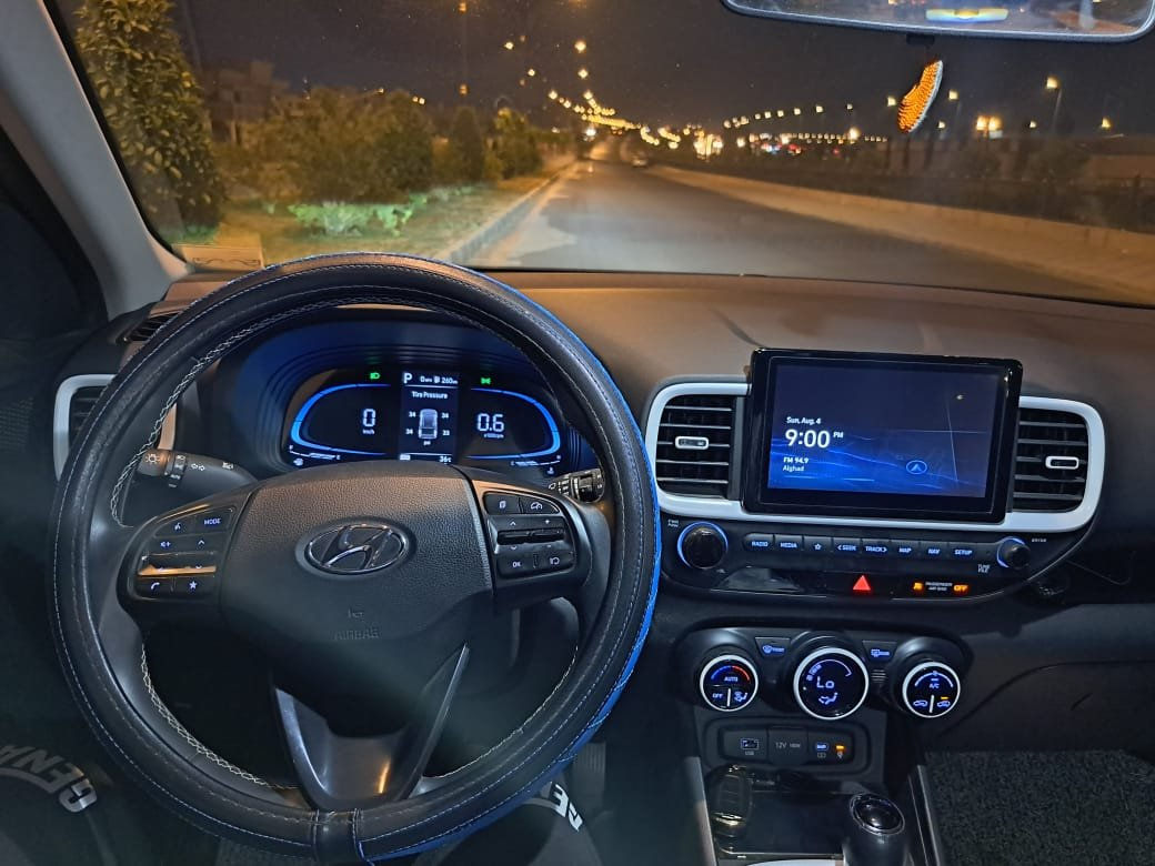 السلام عليكم
هونداي فينو للبيع مواصفات SEL فول ١/١
موديل 23 رقم اربيل
المواصفات.. شاشه كبيره فول تحكم ستيرن جهتين
كاربلي زائد اندرويد اوتو وايرليس
نظام إنذار
شحن وايرليس
كشن تدفئة
بصمة تشغيل + تشغيل عن بعد
مانع انزلاق وضعيات قياده
تحديد مسار
نقط عمياء
مكينه ١٦٠٠ دبل نوزل
مكان السياره اربيل 
السياره جديده ماشيه 48 ميل حادث بسيط جدًا قطعة وحدة باب خلف سائق
جميع ايرباكات سليم
رقم الشاصي kmhrc8a36pu224538
السعر: 148 بيها مجال شي بسيط
 للاستفسار الاتصال على الرقم *********** أربيل, العراق
