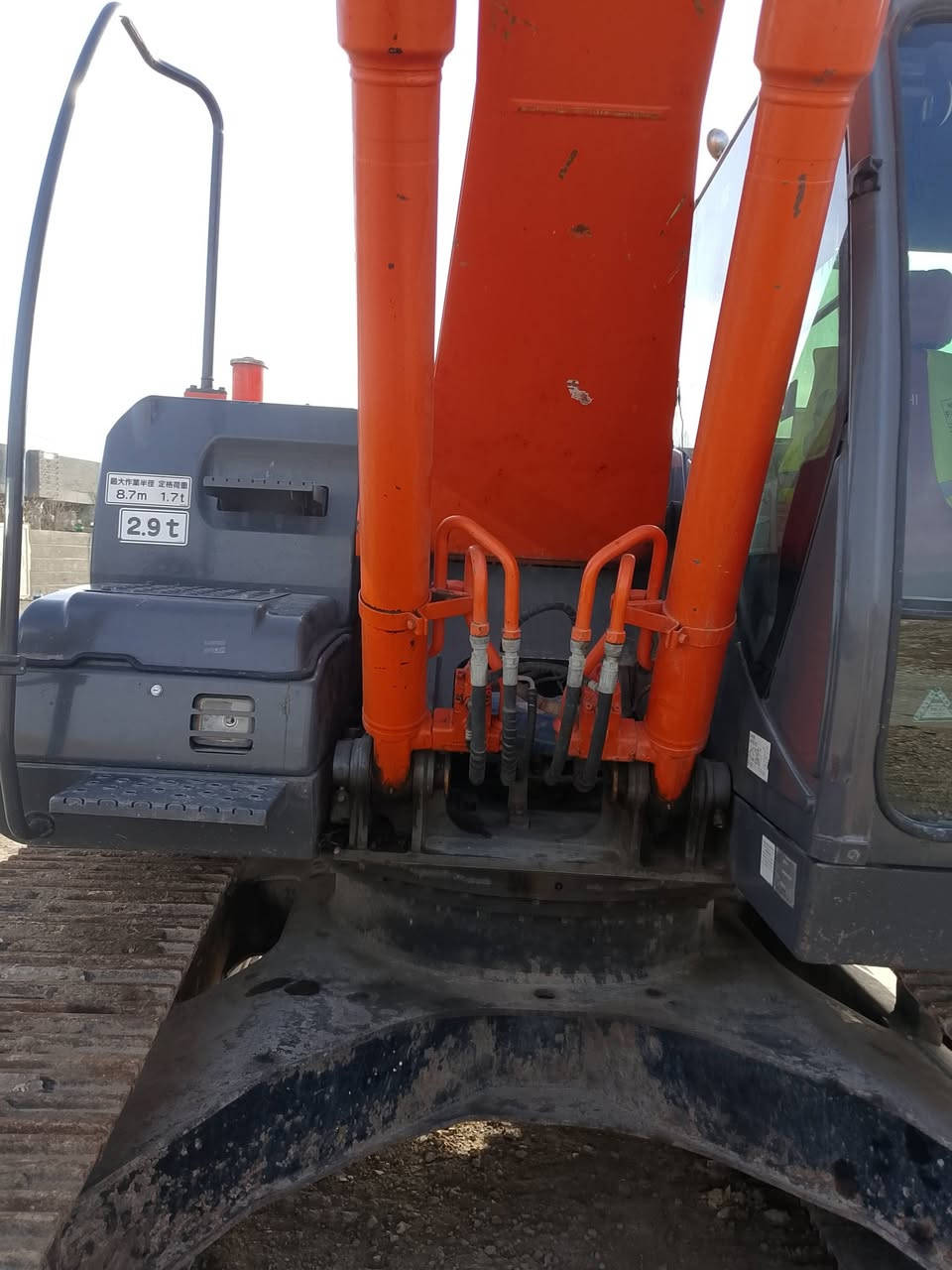 حفاره للبيع 13ياباني اصل مكفوله من مضخه محرك حداديه سنويه مجدده سنة 30بسمي تحويل  ساعات العمل 11الف الشراي يتصل ***********. *********** مكان النعمانيه
