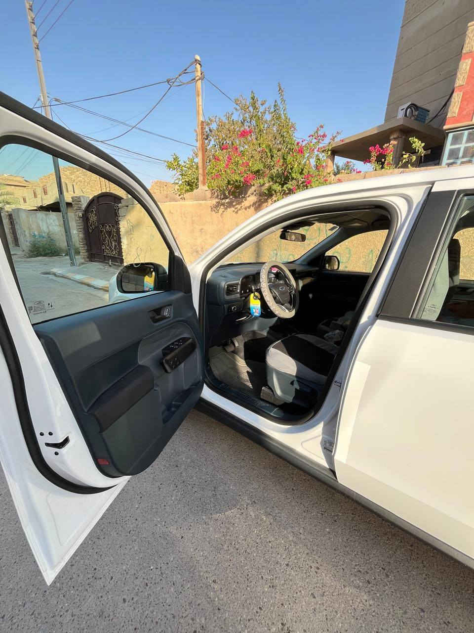 سلام عليكم سياره فورد مافرك فئه XL موديل 2024  تحكم ستيرن كير موس هندبريك بصمه الحادث من الخارج ومعمر مثل ماموضح بل صوره اما الجاملغ الخلفي راجع عل بارد فقط  سياره بغداد بسمي جديد هزه جديد مكان السياره الفلوجه السعر 195$$ وبيها مجال الاتصال*********** ////***********
